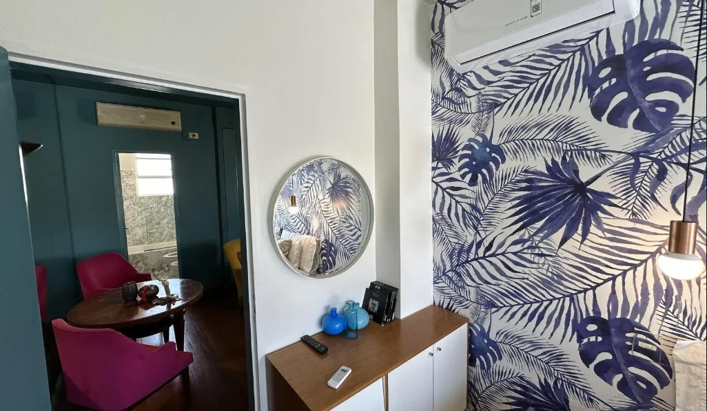 Alquiler. Exclusivo 2 Ambientes Con Terraza Amueblado. Calle