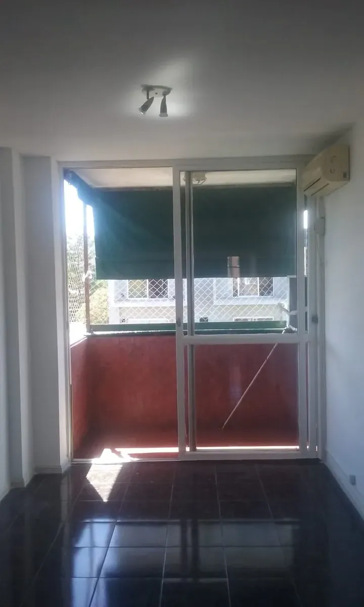 Imóvel: 1 quarto, Monte Castro