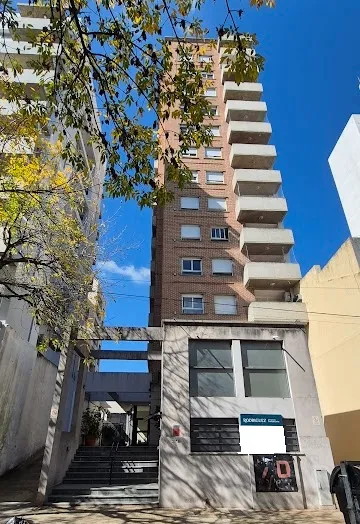 58 E/ 1 Y 2 - Depto 1 Dorm C/ Cochera