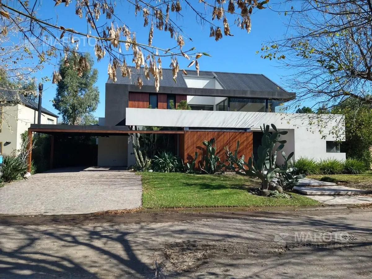 Casa En Venta En Barrio Septiembre Maroto Propiedades