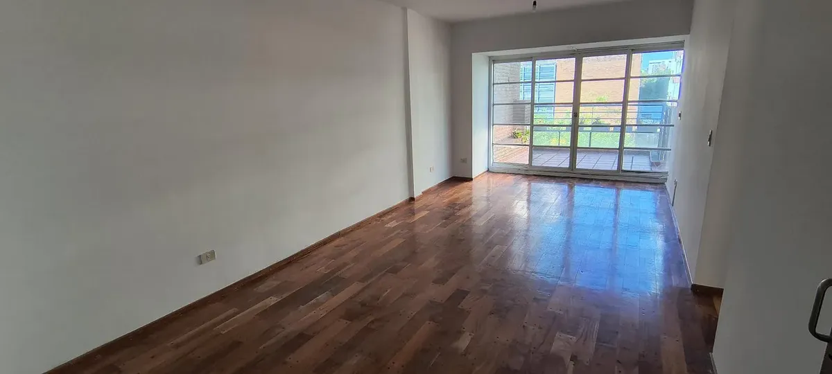 Belgrano R - Hermoso Balcón Aterrazado Con Toda La Luz! Cochera