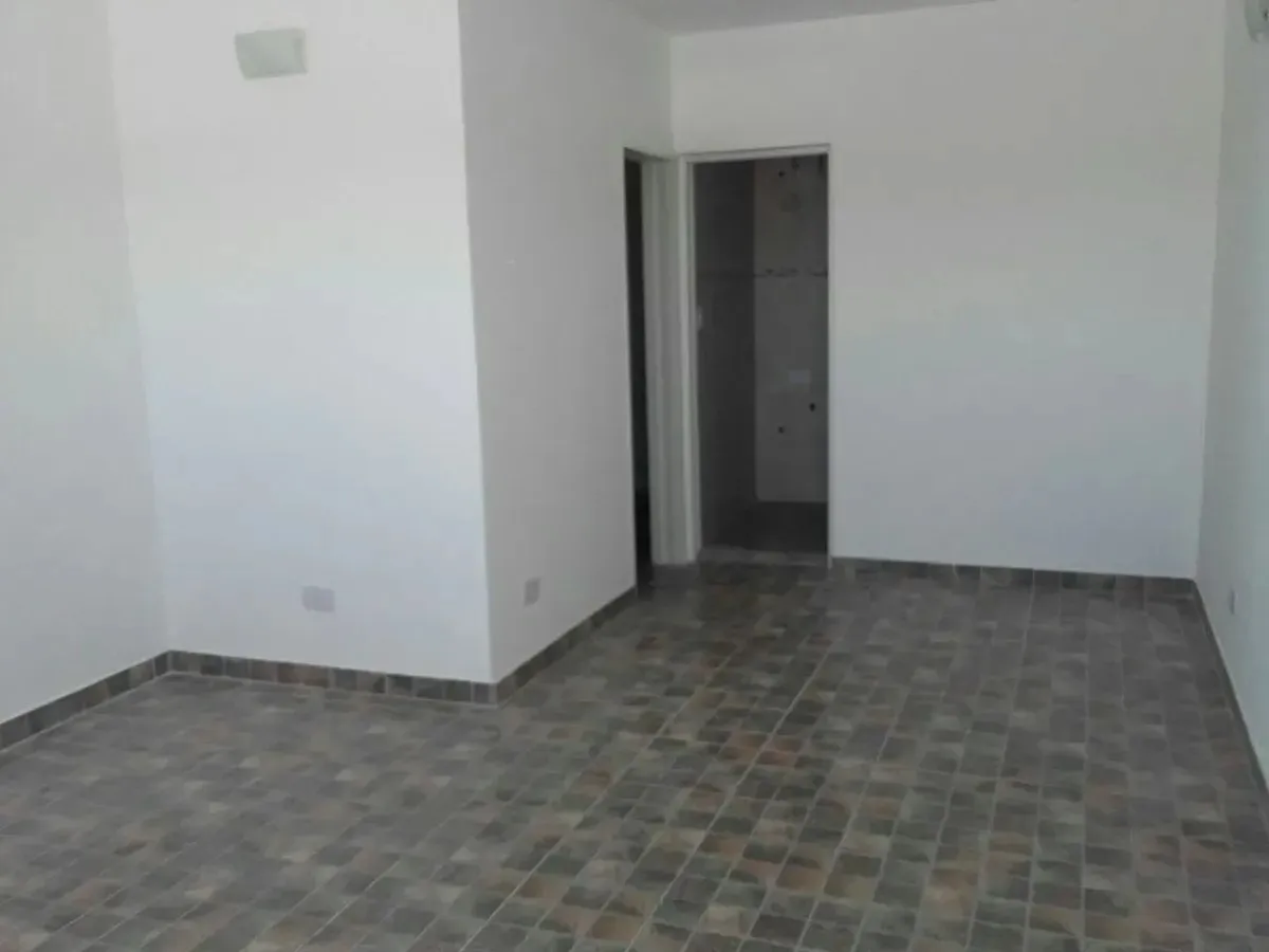 2-room apt, north, 2nd floor