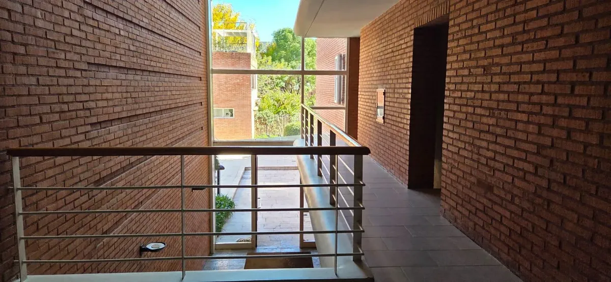 3-room apartment with balcony grill