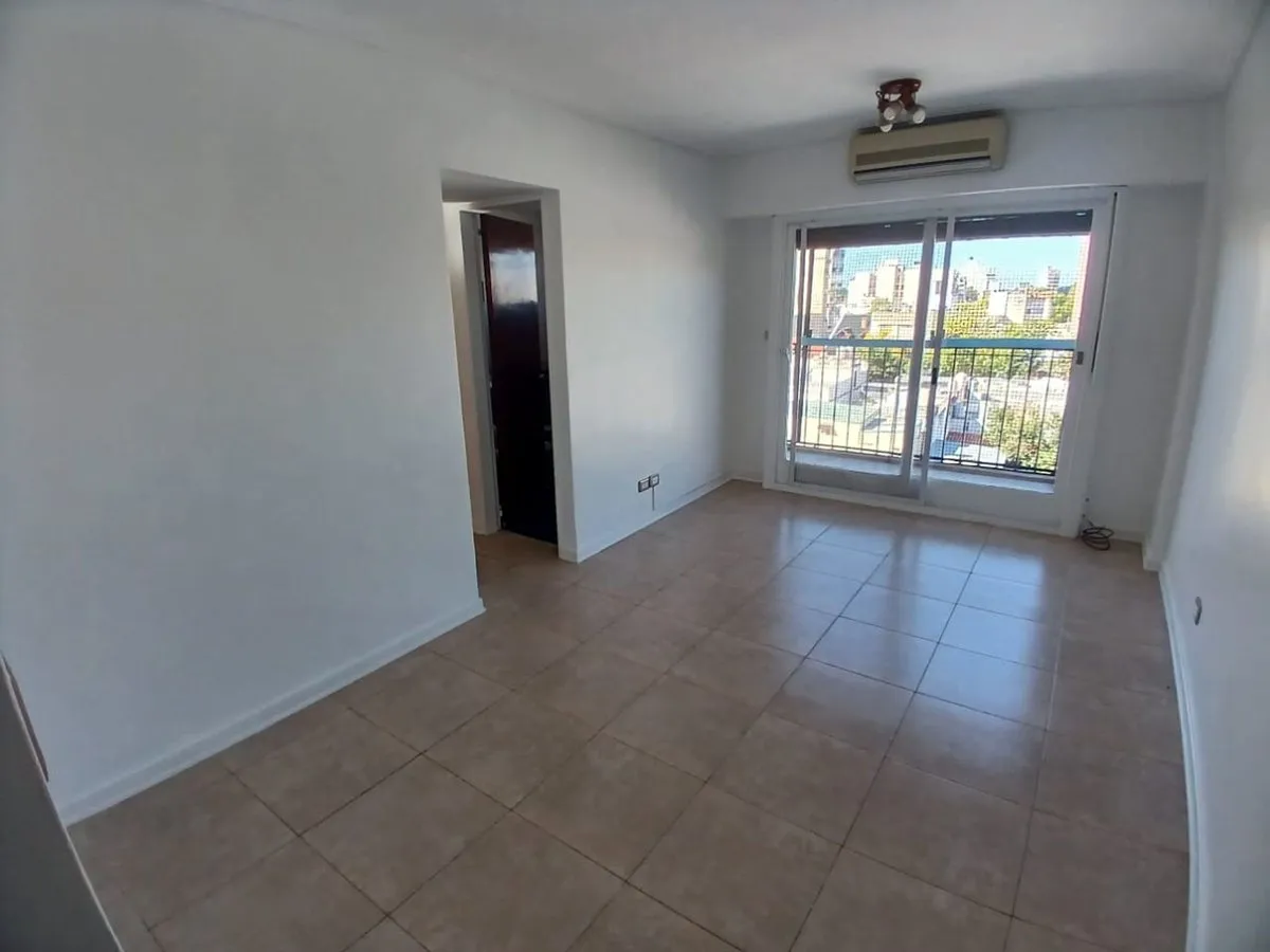 Alquiler - Dpto 3 Ambientes C/balcon