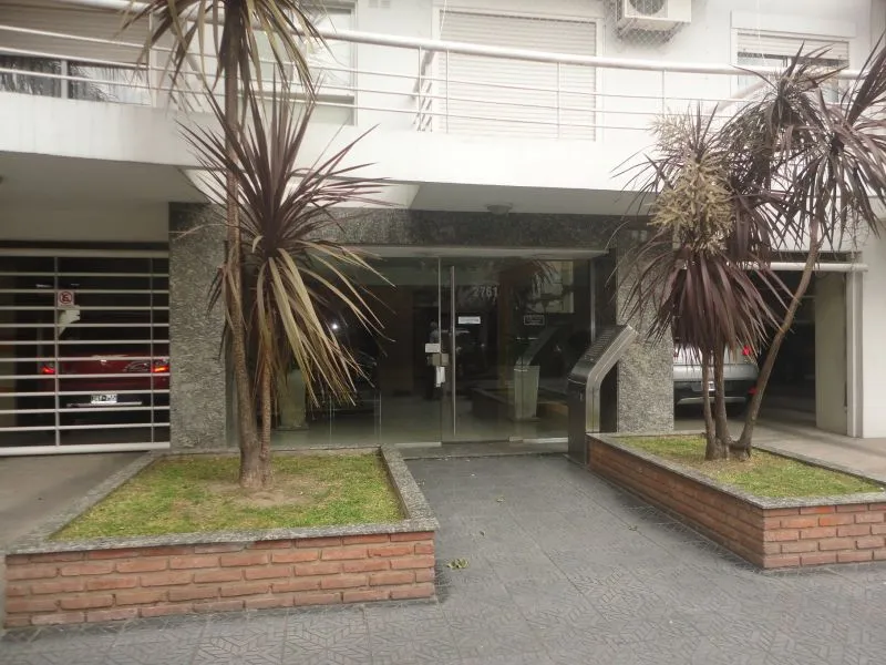 Two-room apartment in Centro, Caseros