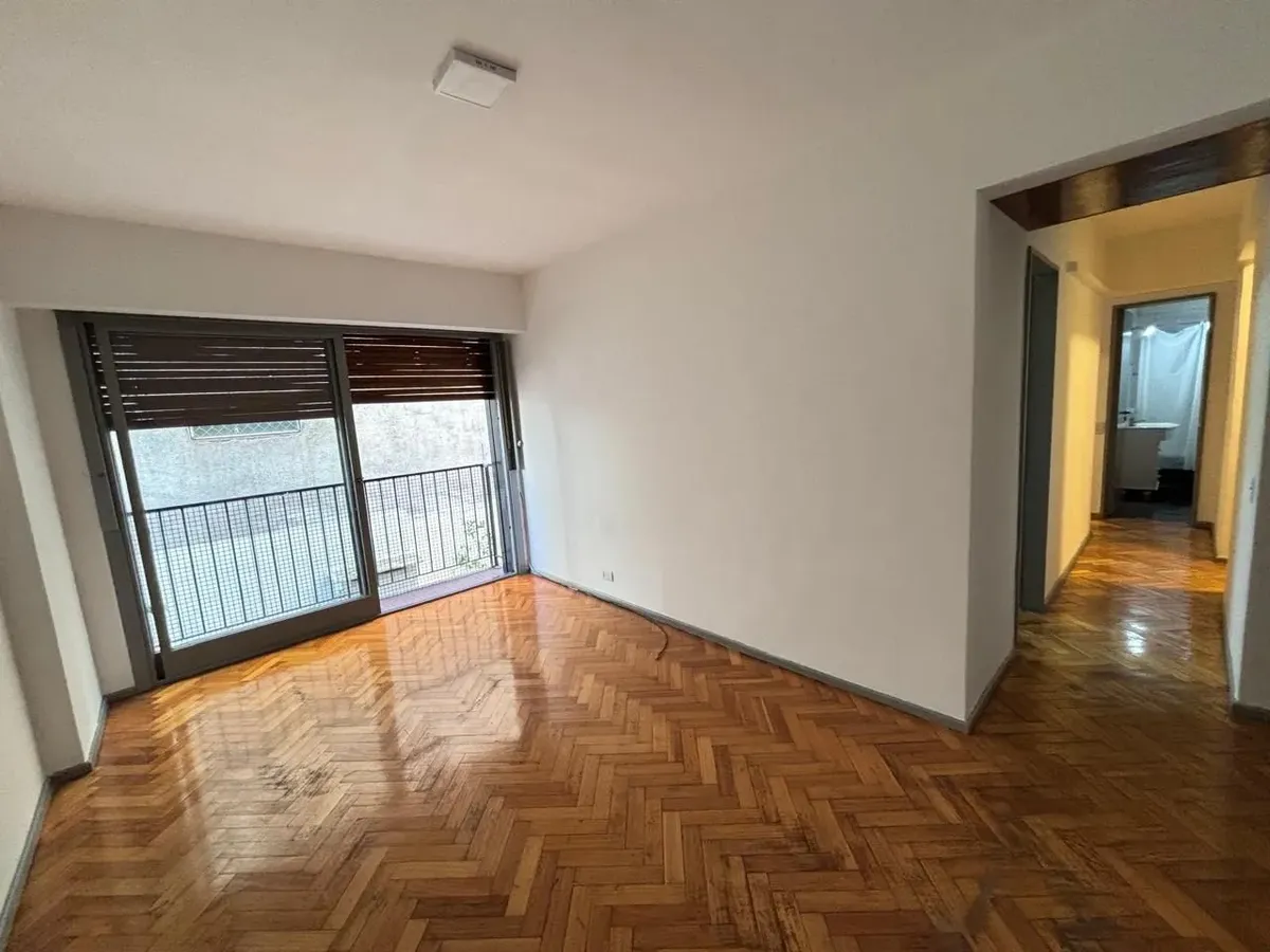Cabaliito - Senisolla Y Av. Rivadavia - 3 Ambientes Con Cochera