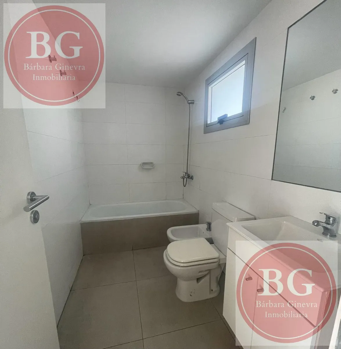 Departamento En Alquiler - 2 Ambientes - Con Balcon - Zona Paternal
