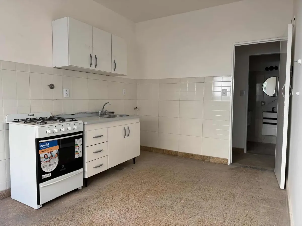 Alquiler Ph, Piso Único, Sin Expensas, 4 Amb, Villa Luro, Caba