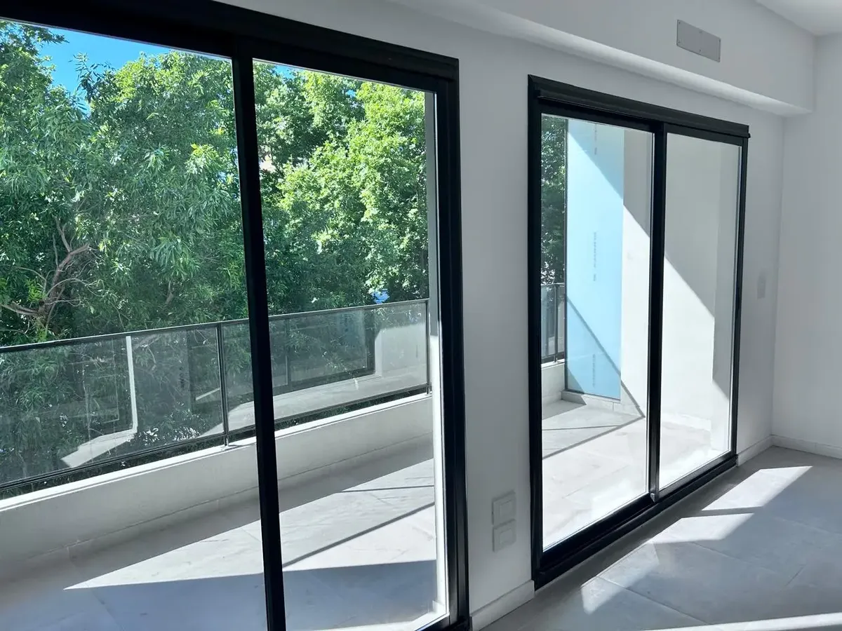 Departamento A Estrenar , 2 Ambientes, Luminoso, Fàcil Acceso A Transportes