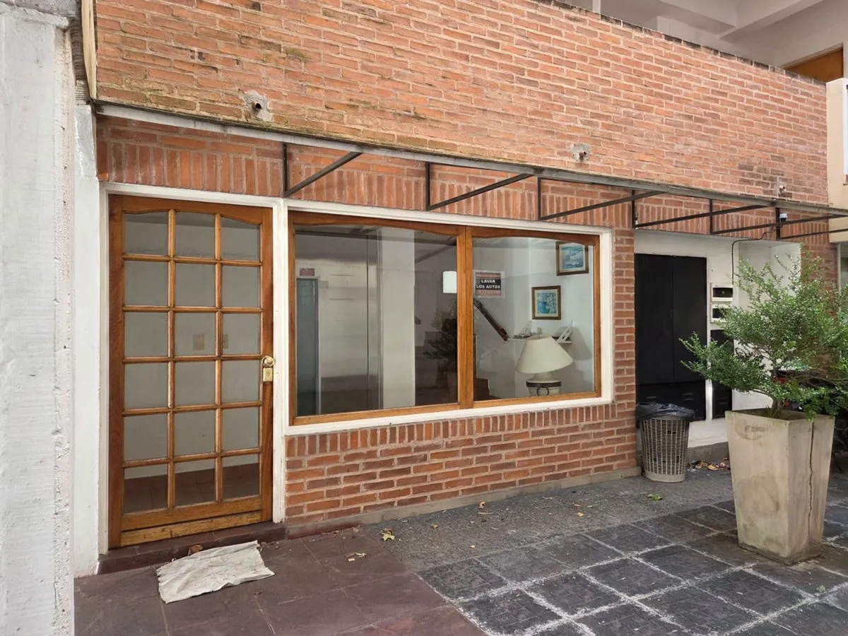 2 ambientes con balcón
