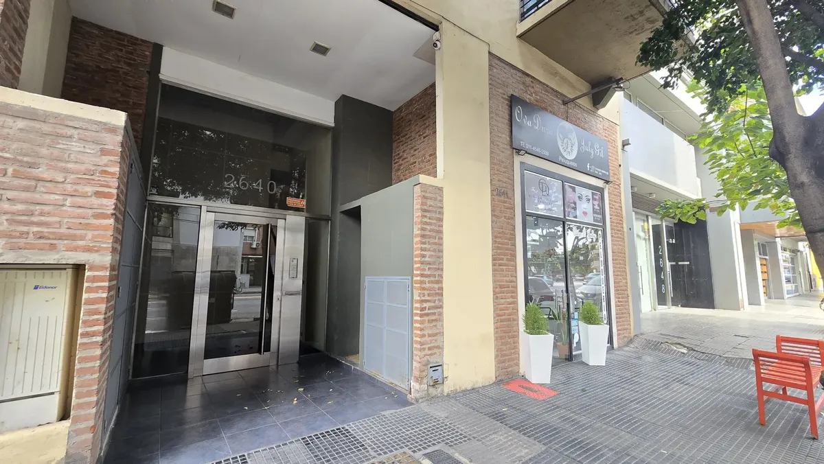 Monoambiente Dividido Al Frente Con Baño En Suite