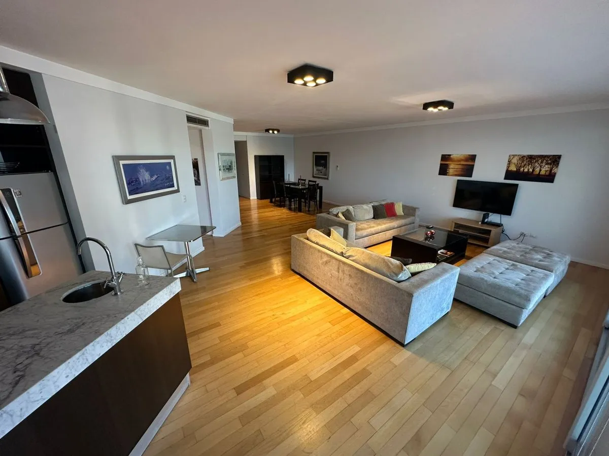 Three-room apartment in Puerto Madero