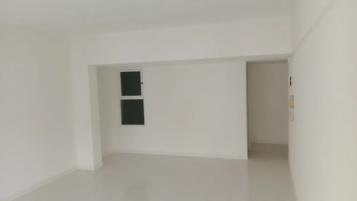 Monoambiente Grande Con Balcón. Ideal Estudiantes