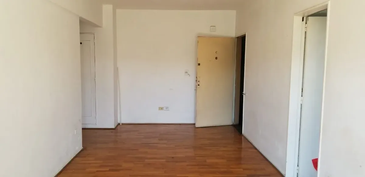 Three-room apartment in Caballito