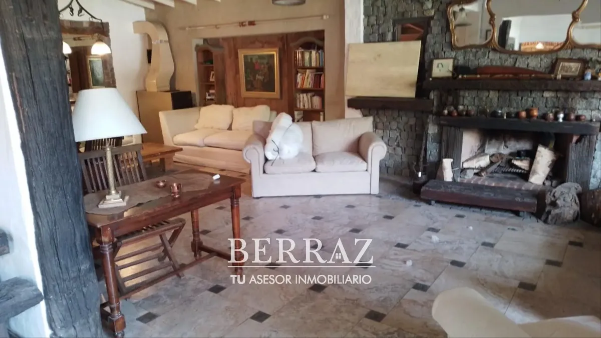 Casa Alquiler Anual Amoblado 6 Ambientes En Los Mirasoles Con Excelente Lote De 1000 M2