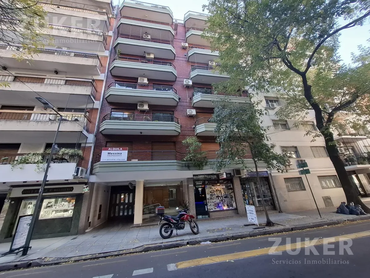 Tres Ambientes Con Balcón Al Contrafrente Super Luminoso En Alquiler En Belgrano