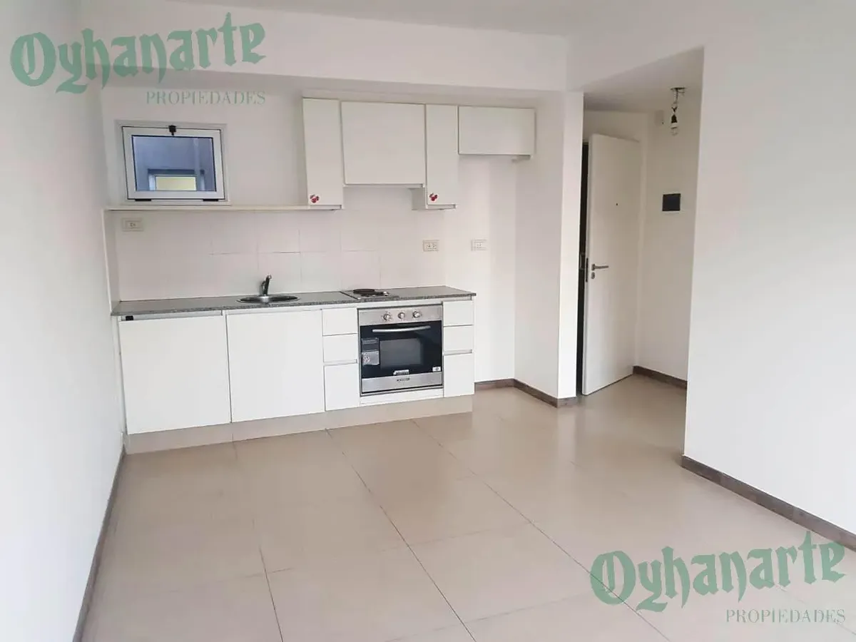 Professional studio apartment in Castelar Norte