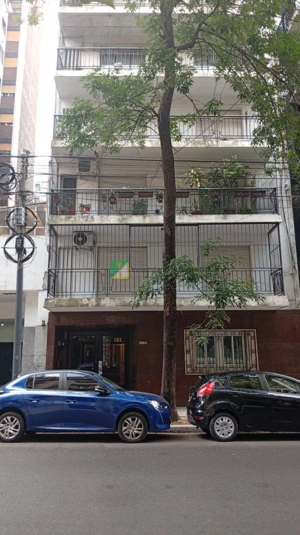 Recoleta 3-room unit 9th floor