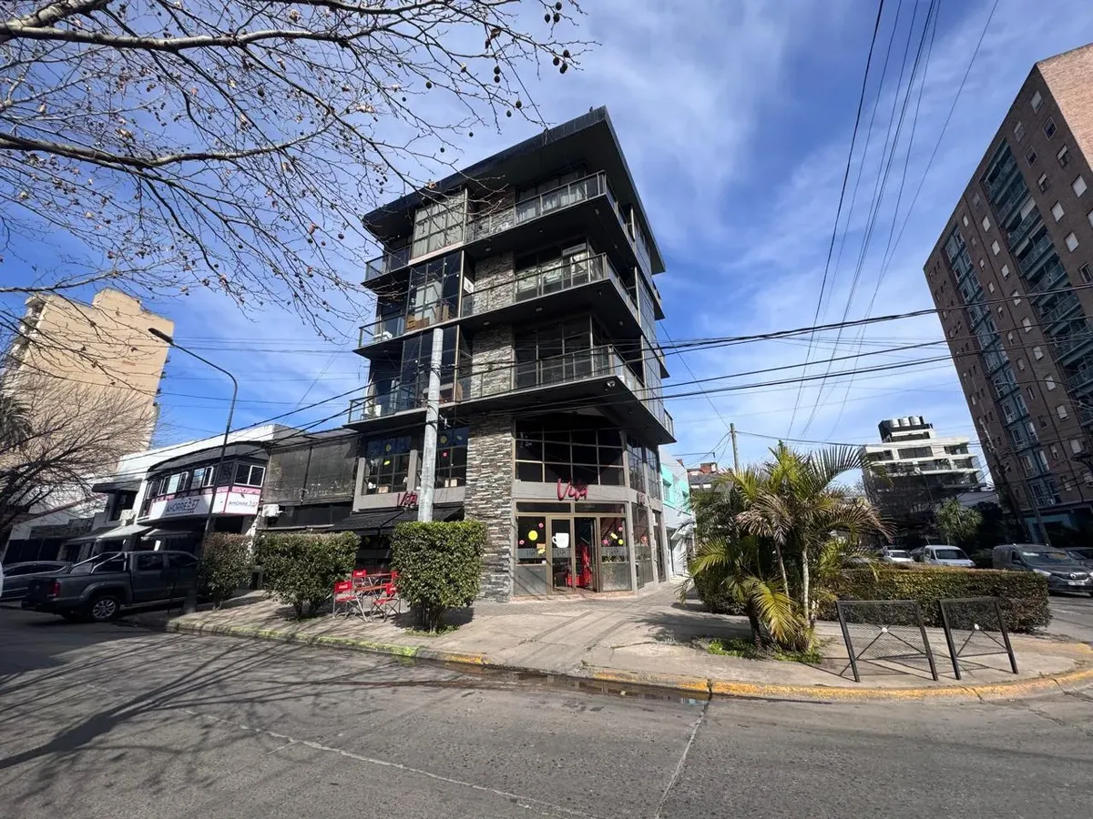 2-room corner unit with balcony
