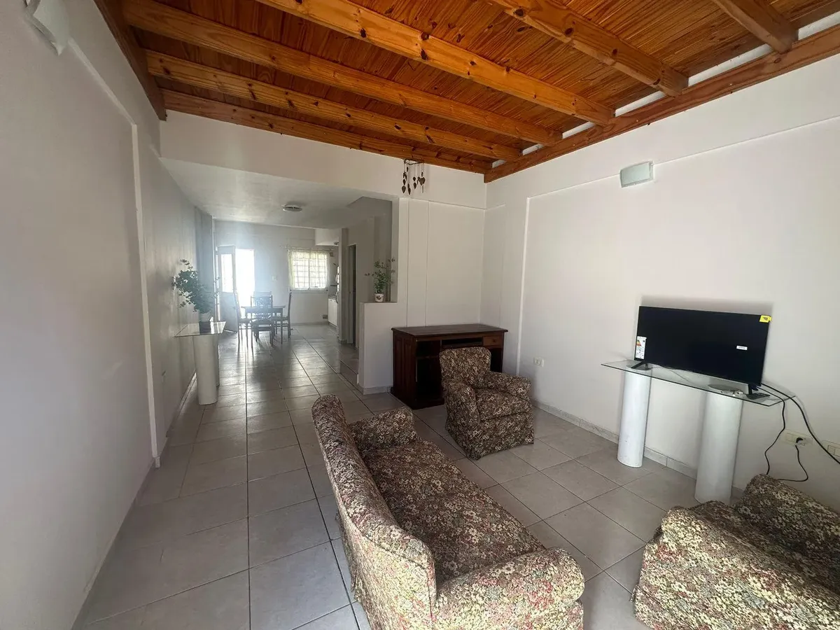 Departamento En  Alquiler Temporal. 75 E/ 10 Y 11