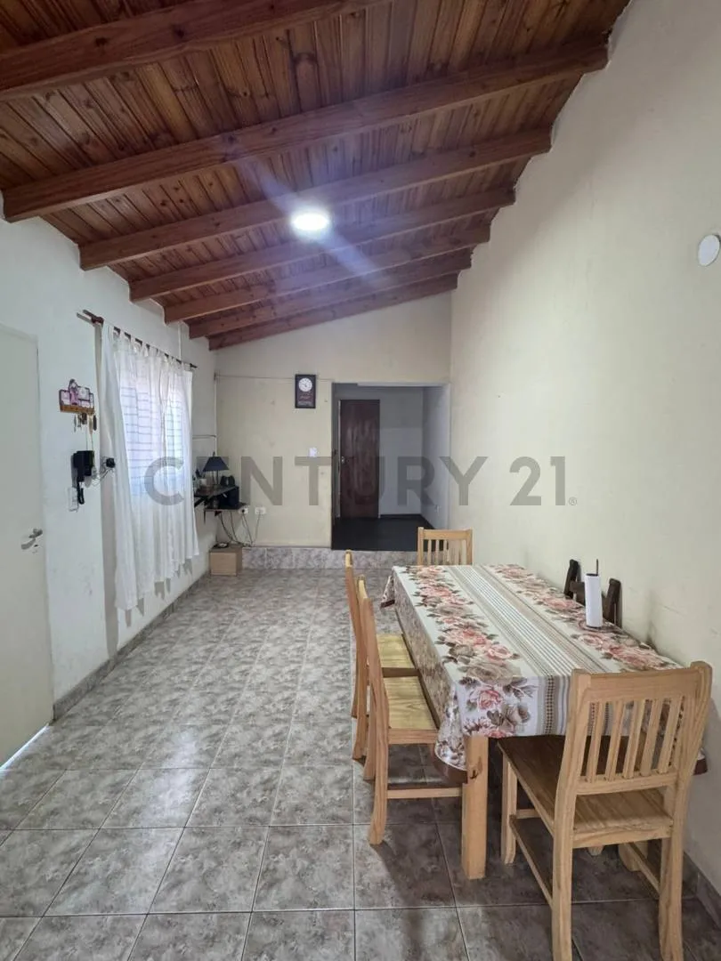 Upstairs PH, 10 m² balcony