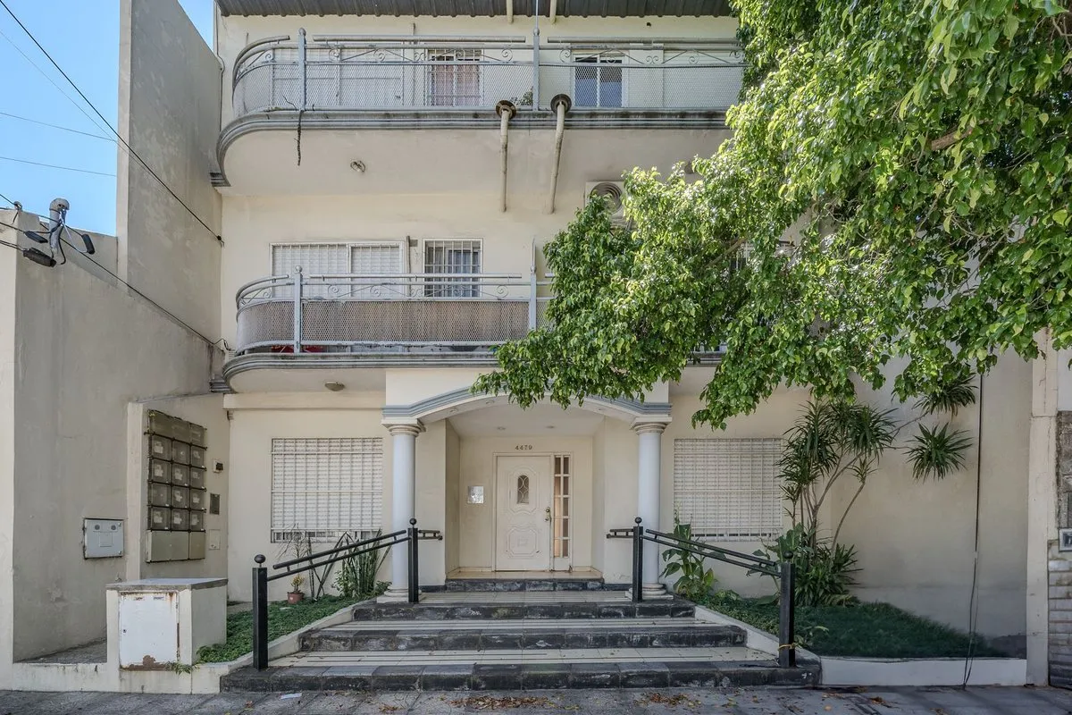 Alquiler Moderno Semipiso 2 Amb C/balcon -caseros