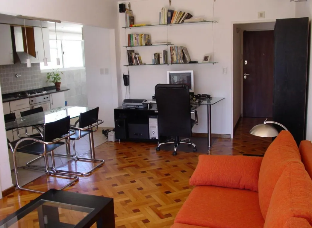 Two-room apartment with terrace in Colegiales