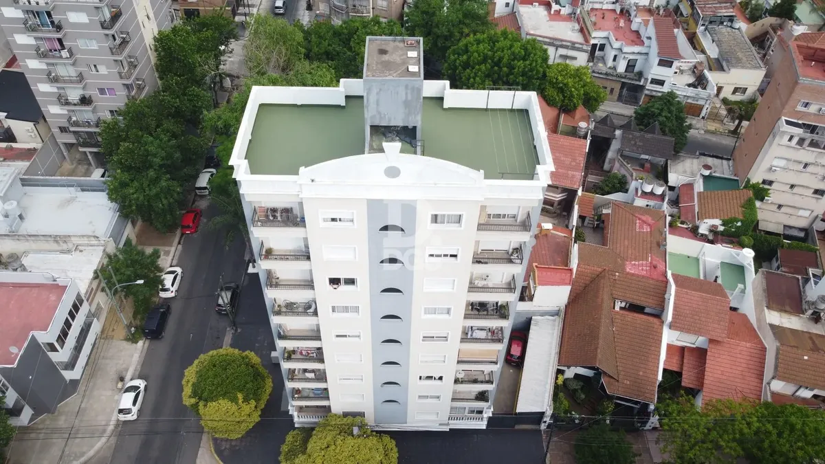 Departamento Con Cochera Doble En Alquiler En Lanús Este