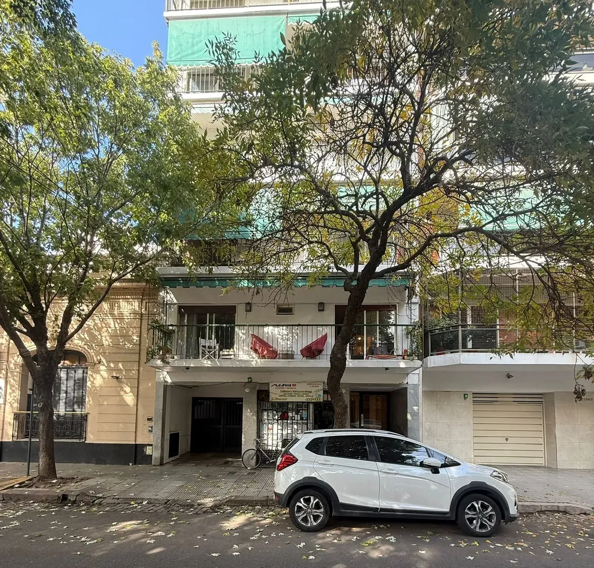 3 Ambientes Frente C/balcon Y Cochera - Baño /toil Y Lav Sep