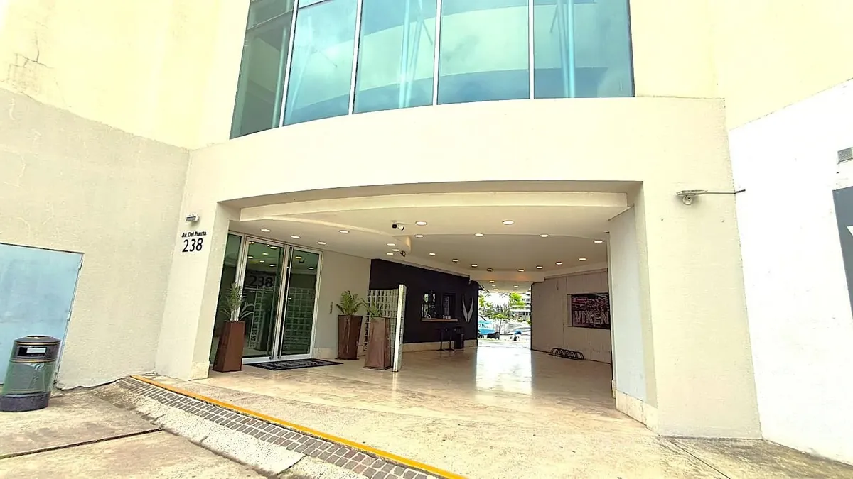 2nd floor, balcony and bay