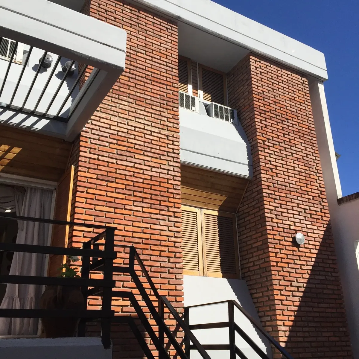 Chalet De Categoría Excelente Ubicación Ideal Dos Familias / Profesional