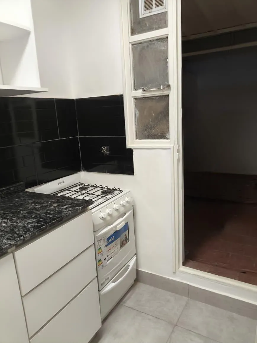 2-room front unit with patio