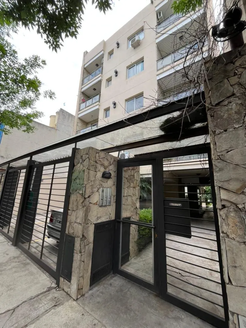Two-room apartment with balcony in Castelar