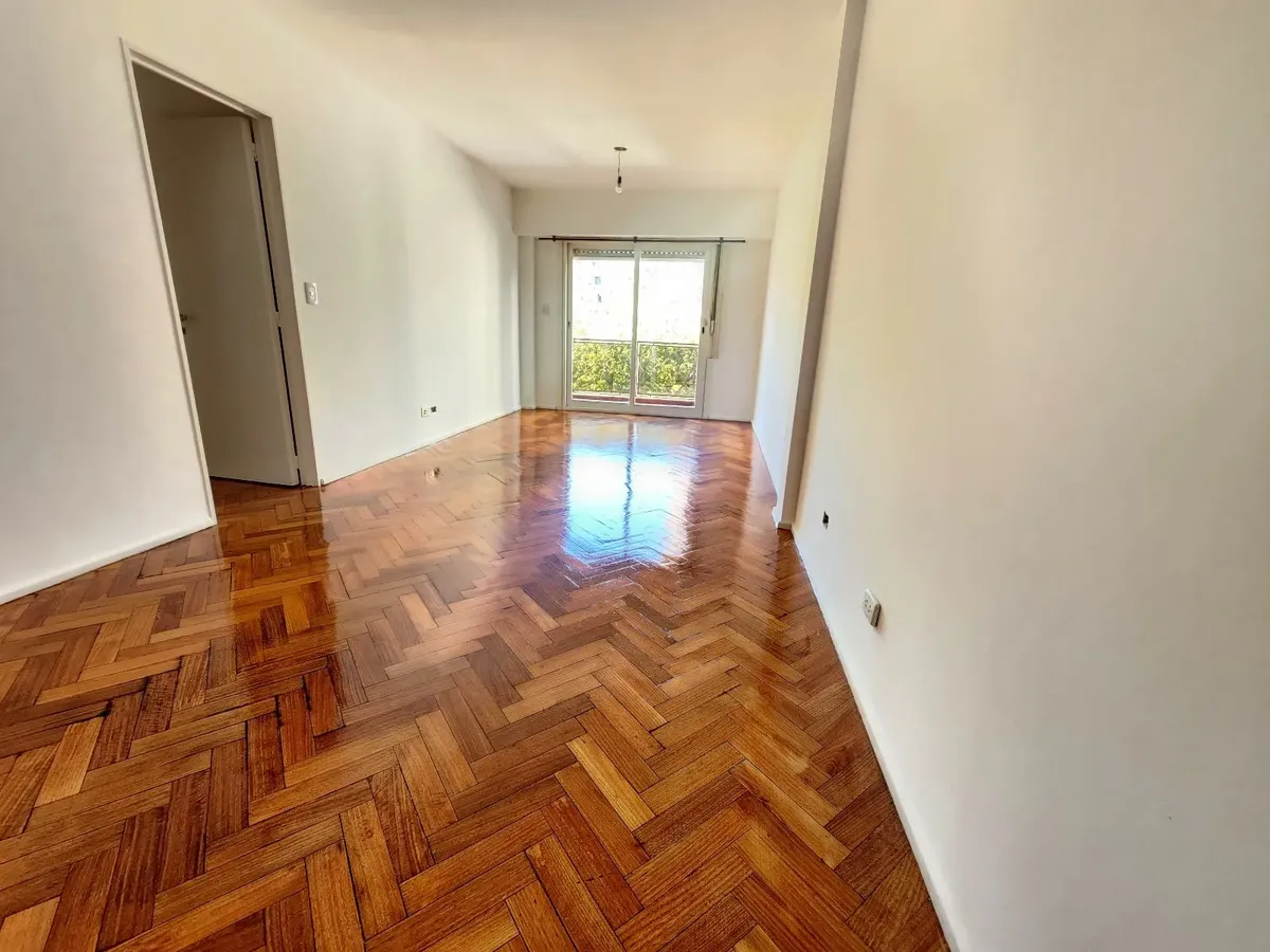 Departamento En Alquiler 5 Ambientes Con Cochera Solo Uso Comercial