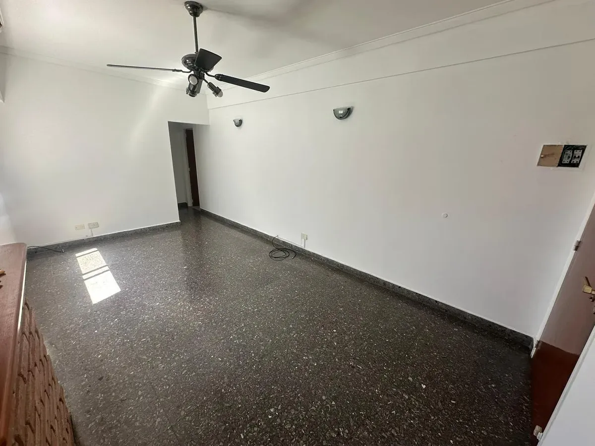Departamento Alquiler 2 Ambientes Cocina Independiente Liniers