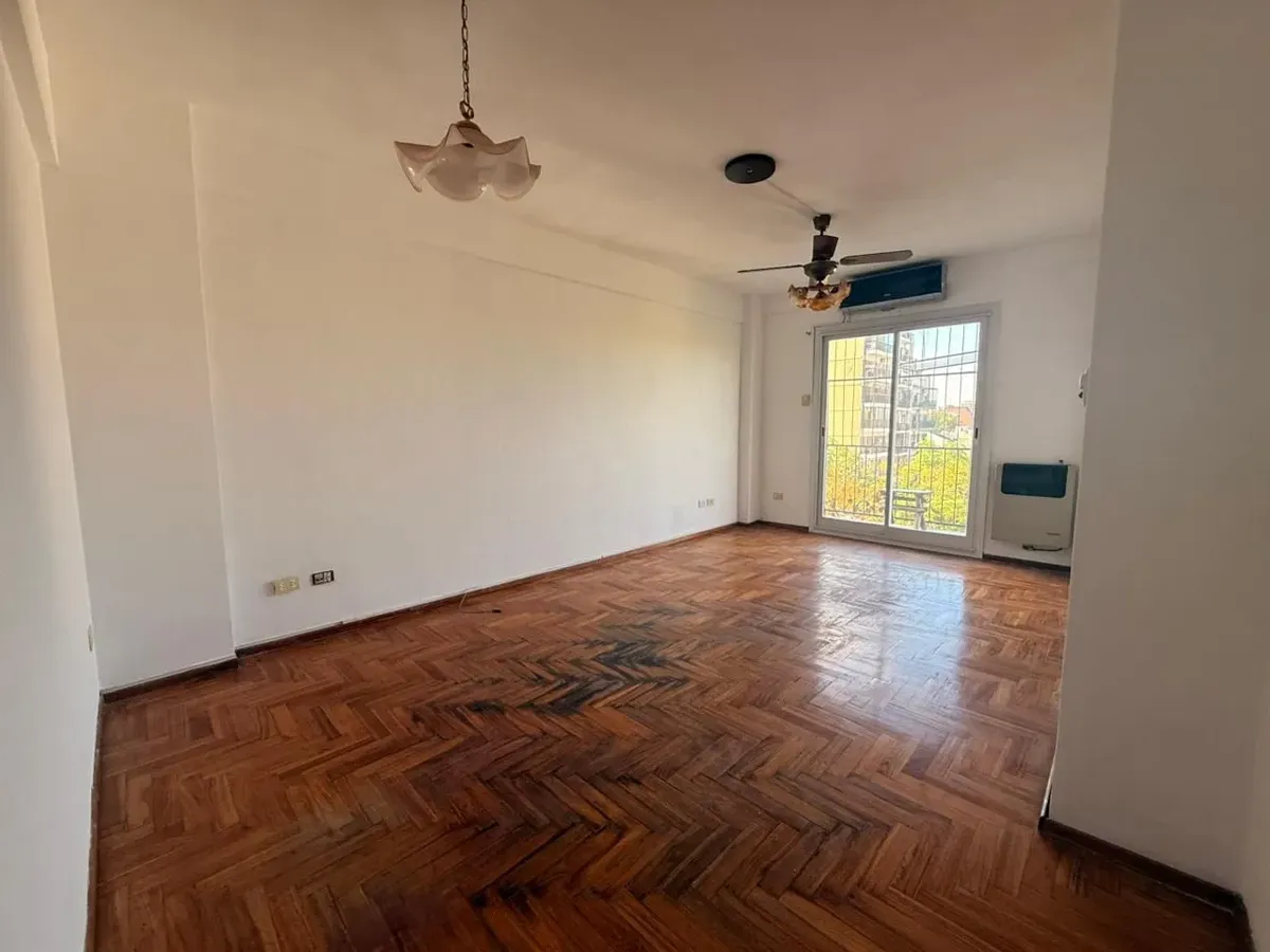 3-room apartment with balcony