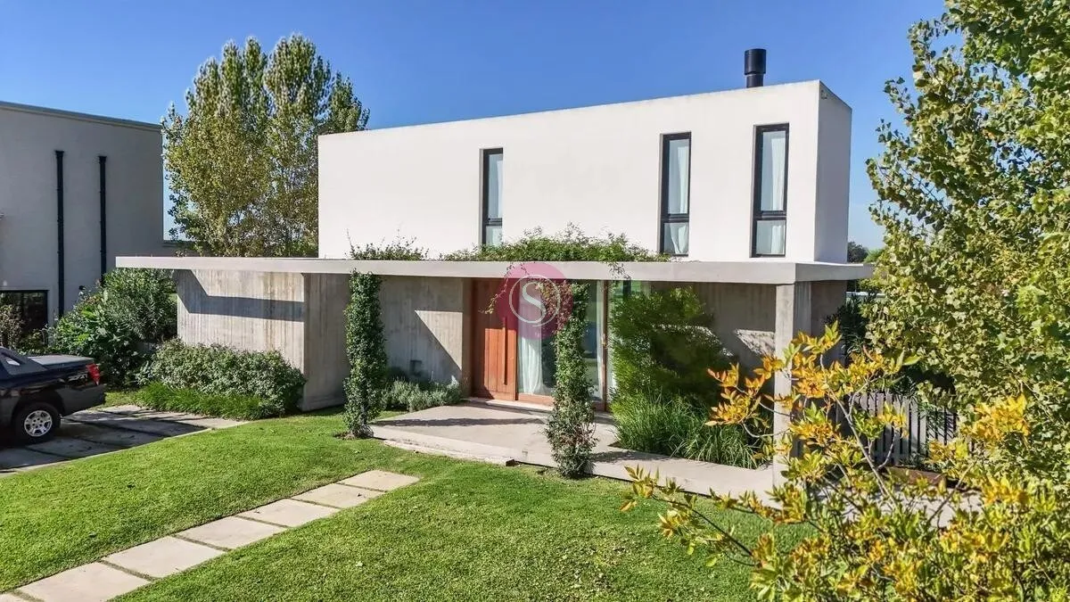Casa em aluguel com vista para a laguna em San Sebastián, Escobar