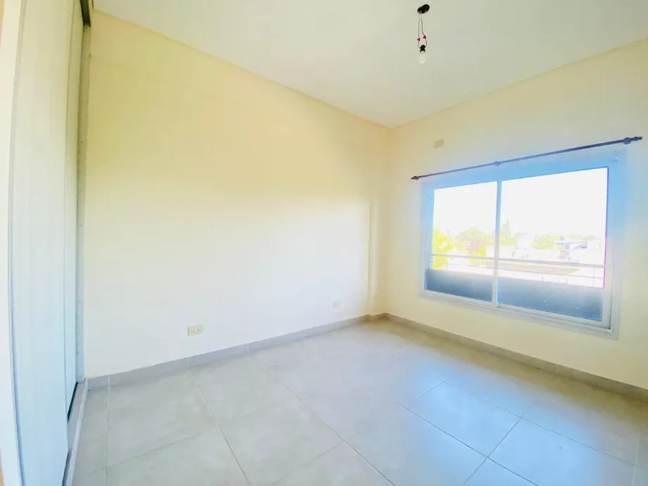Apartamento de 2 ambientes com 1 dormitório em Ituzaingó
