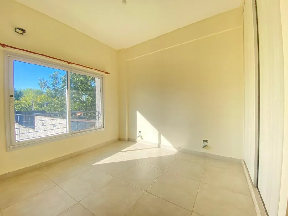 Departamento En Alquiler En Ituzaingo Sur