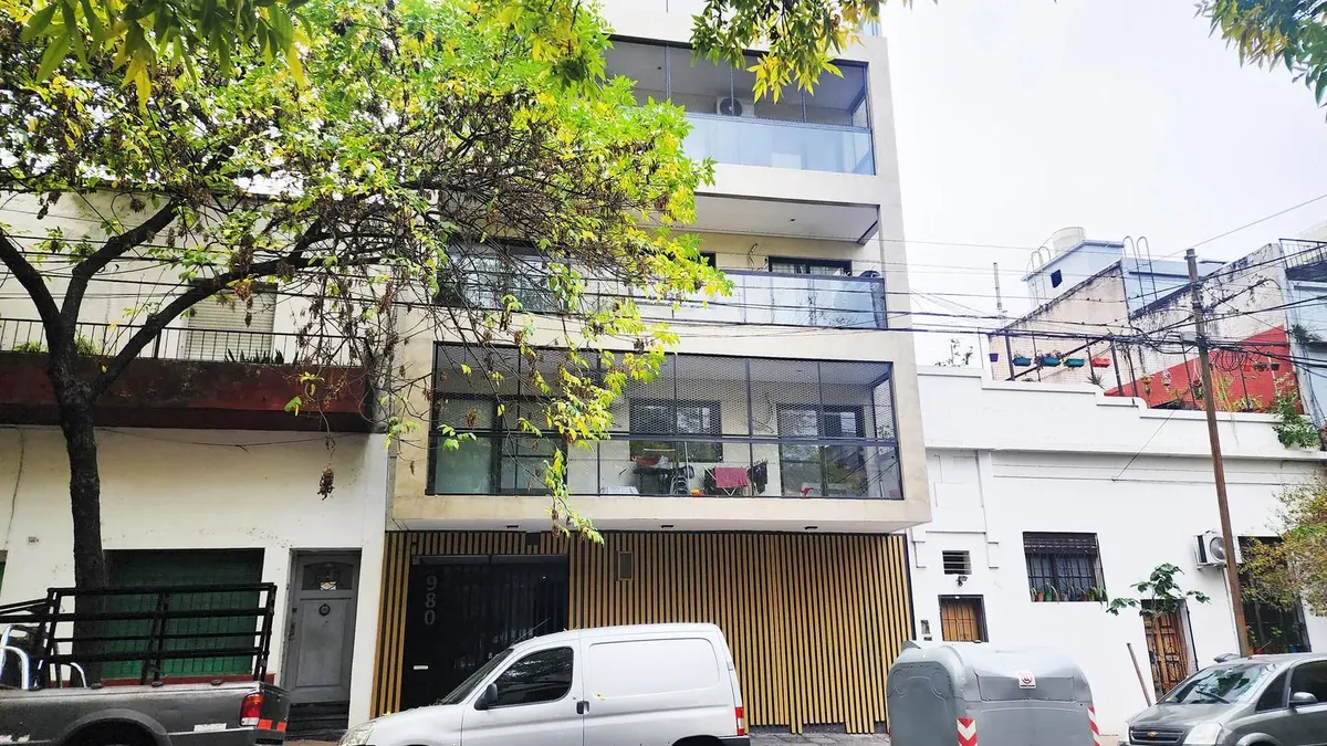 Departamento Monoambiente Alquiler Boedo Pb Con Patio