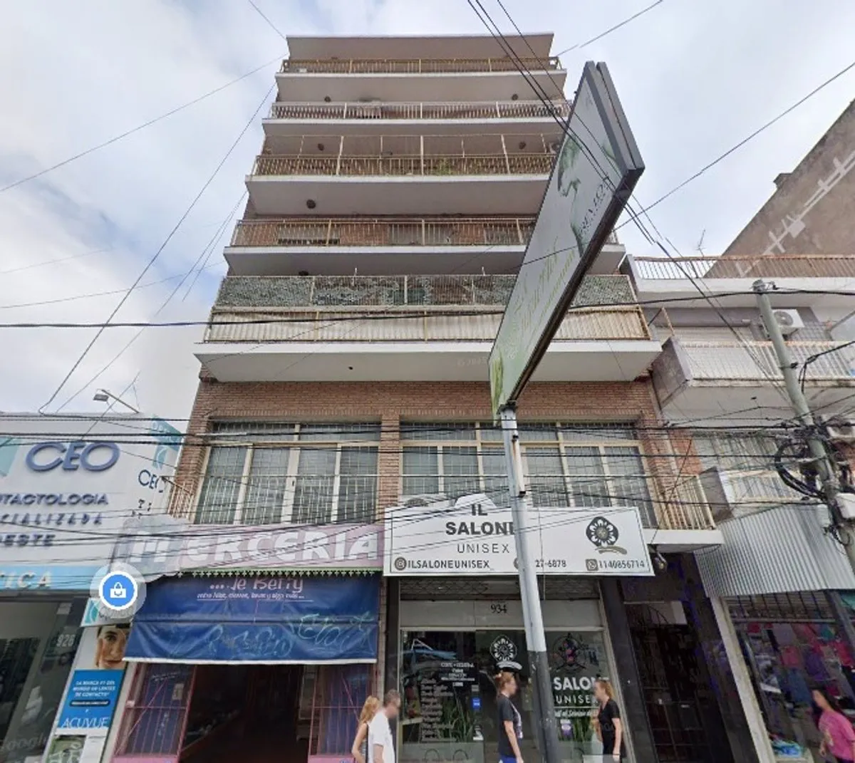 Apartamento de quatro ambientes com 3 quartos em Morón