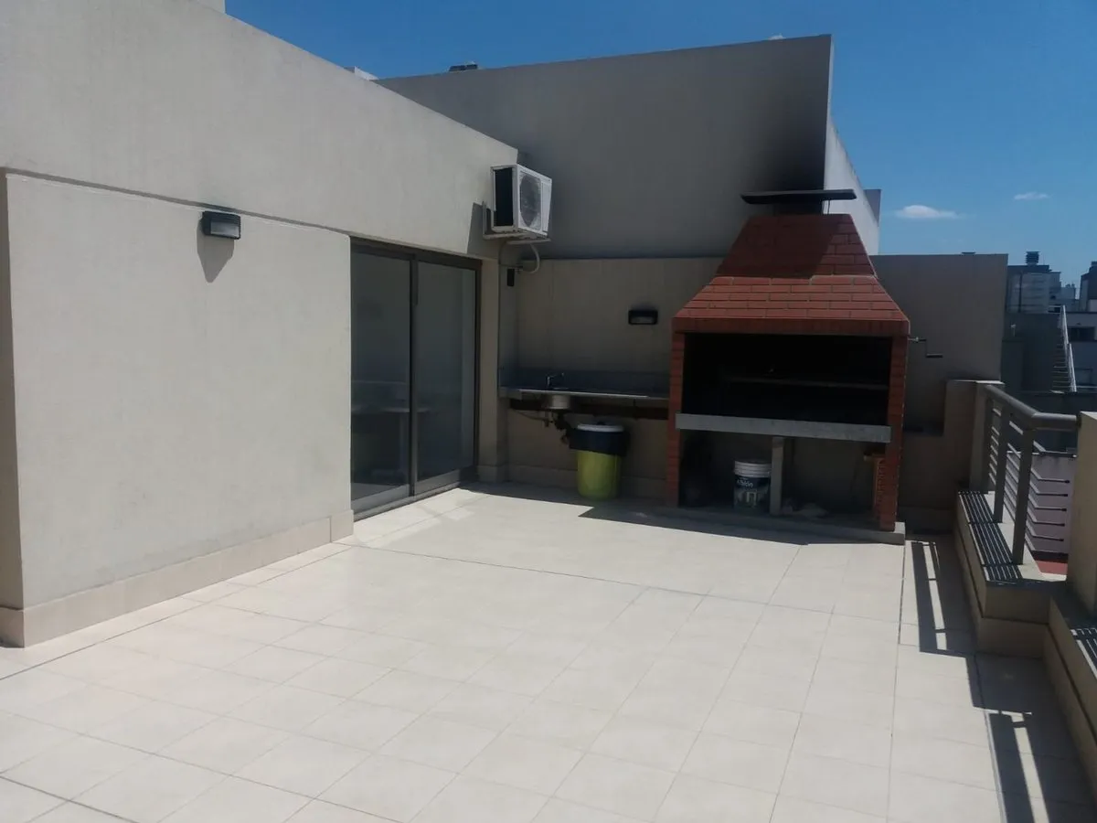 Studio mobiliado com varanda