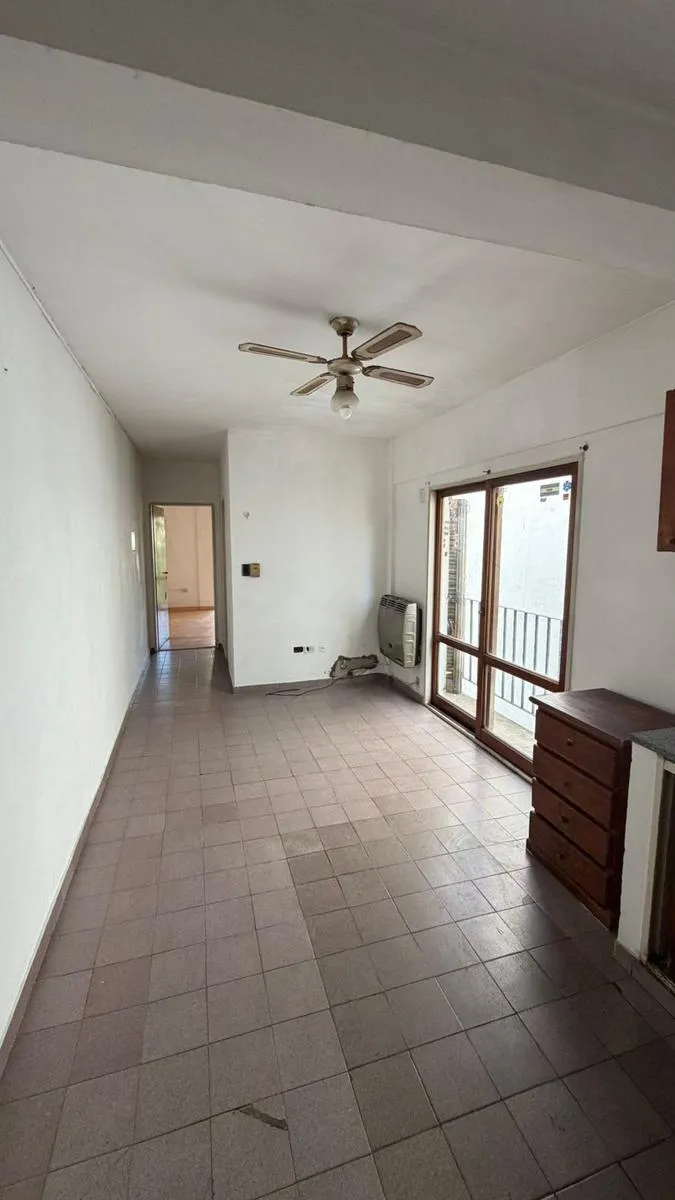 Departamento De 1 Dormitorio En Alquiler, Cercano Al Bosque