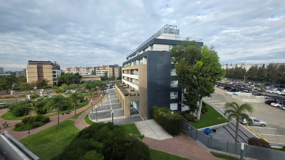 Departamento En Alquiler En Nordelta, Tigre, G.b.a. Zona Norte