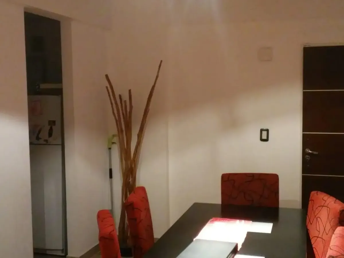 Excelente Departamento En Alquiler En Tres De Febrero