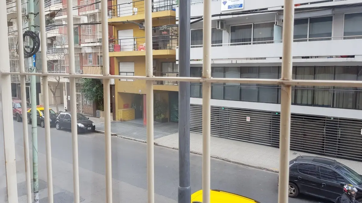 Gallo Al 1000 Esquina Cabrera, Recoleta. 3 Ambientes. 2 Dormitorios. 49 M2 Totales Y Cubiertos. Al Frente. Muy Luminoso. Cocina Con Lavadero. Losa Radiante. No Es Apto Profesional