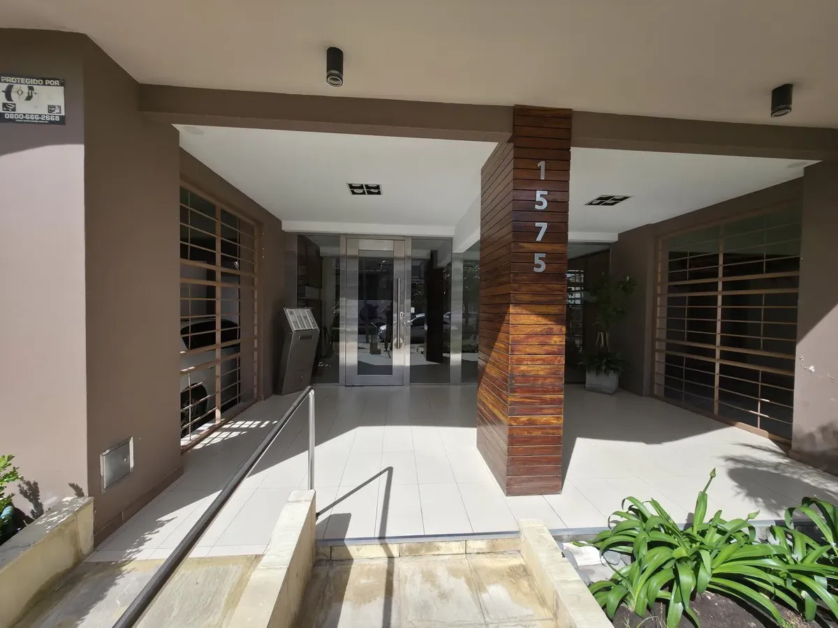 Departamento 2 Ambientes Con Balcón Y Cochera - Lanús Este