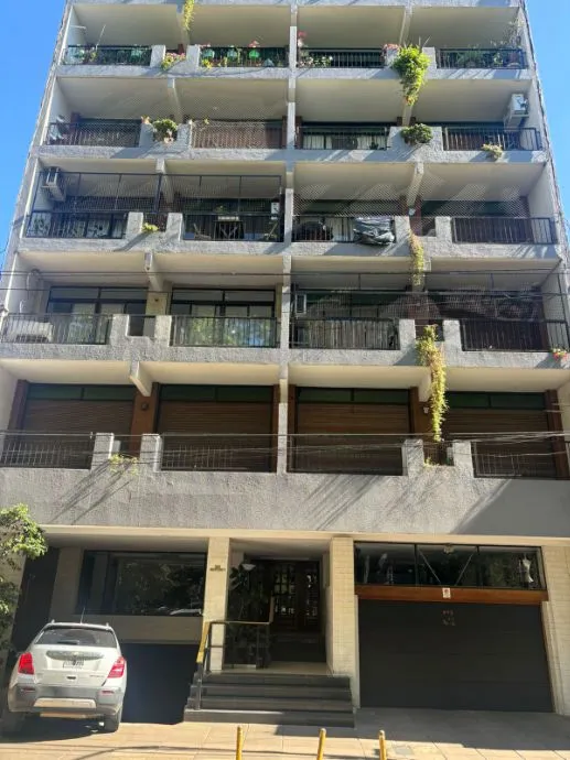 Departamento En Alquiler De 4 Ambientes Frente A Plaza San Martin, Quilmes Centro