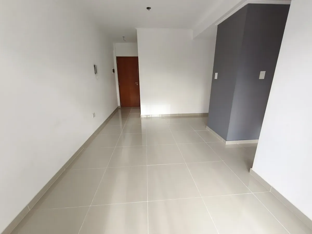 Alquiler Departamento 1 Dormitorio En Calle 39 E/ 3 Y 4, La Plata