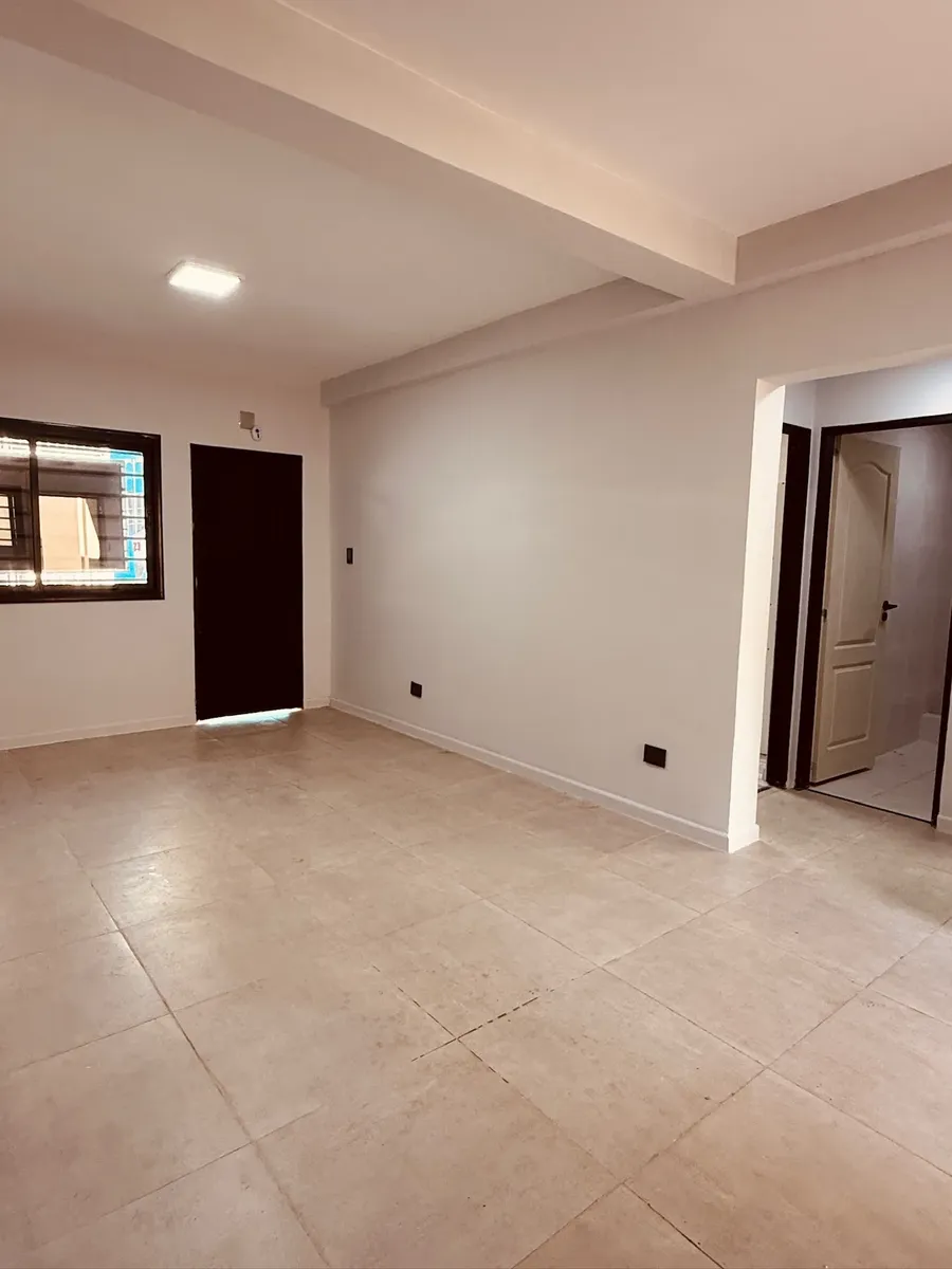 Alquiler! Hermoso Ph De 3 Ambientes En Planta Baja Con Patio A Estrenar! Sin Expensas!